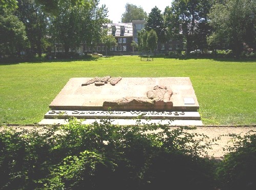 Denkmal Ehrenplatz